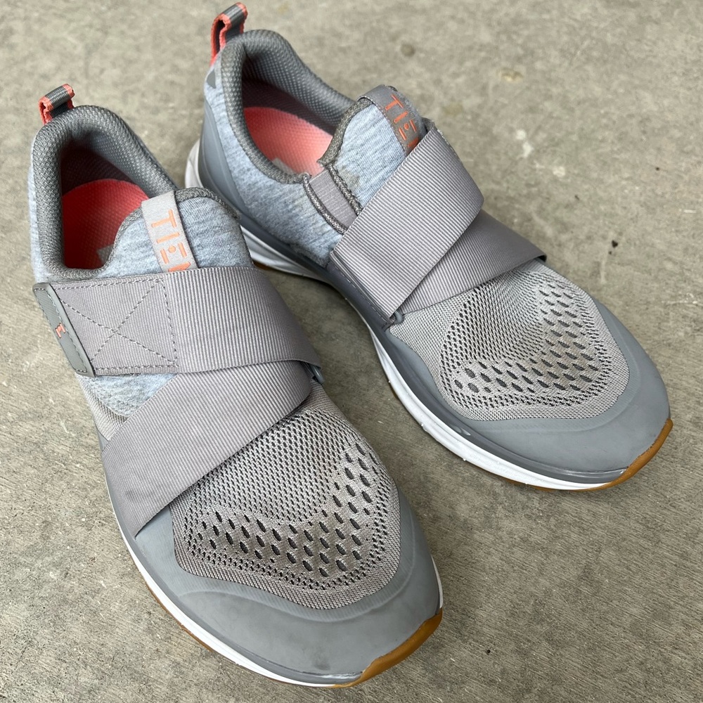 Women's Tiem clip in spin shoes, size 8.5